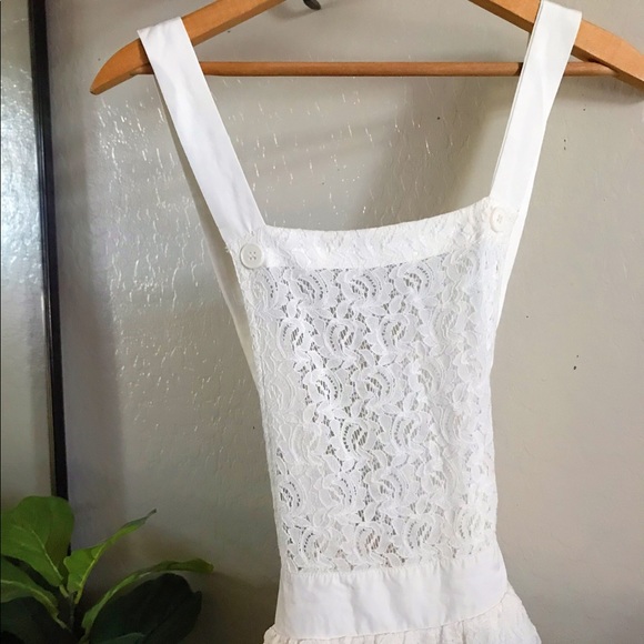 Cream Lace Cross Back Romper - Picture 2 of 2